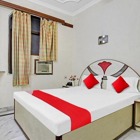 Hotel O Rak International New Delhi Buitenkant foto