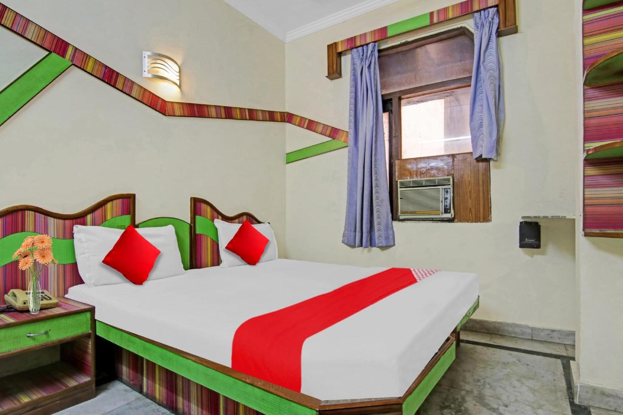 Hotel O Rak International New Delhi Buitenkant foto